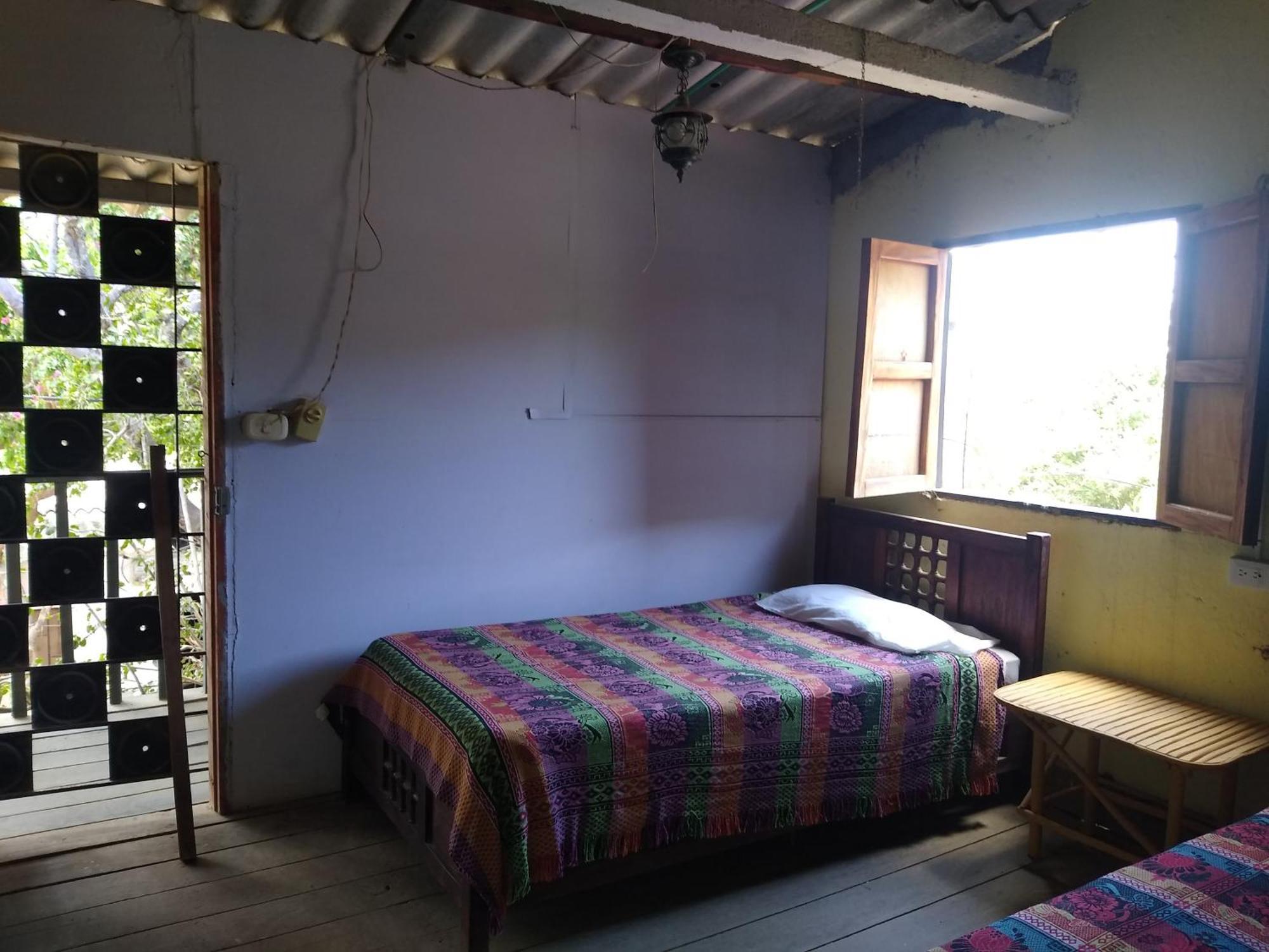 El Garaje Hostal Taganga Buitenkant foto